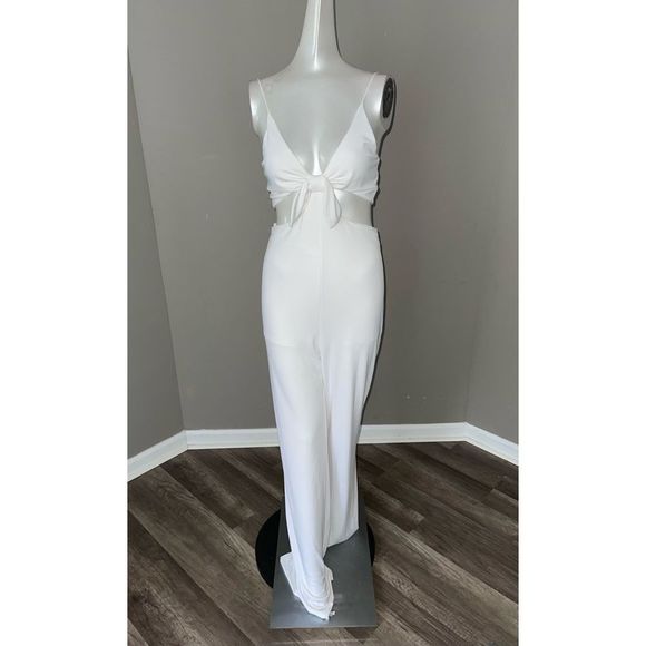 Alice + Olivia Havana Cut-Out Jumpsuit - Picture 6 of 12